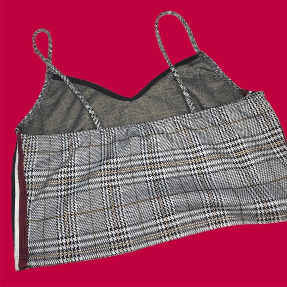 Guess houndstooth cropped cami, black & white with red, white and blue s… - Picture 4 of 4